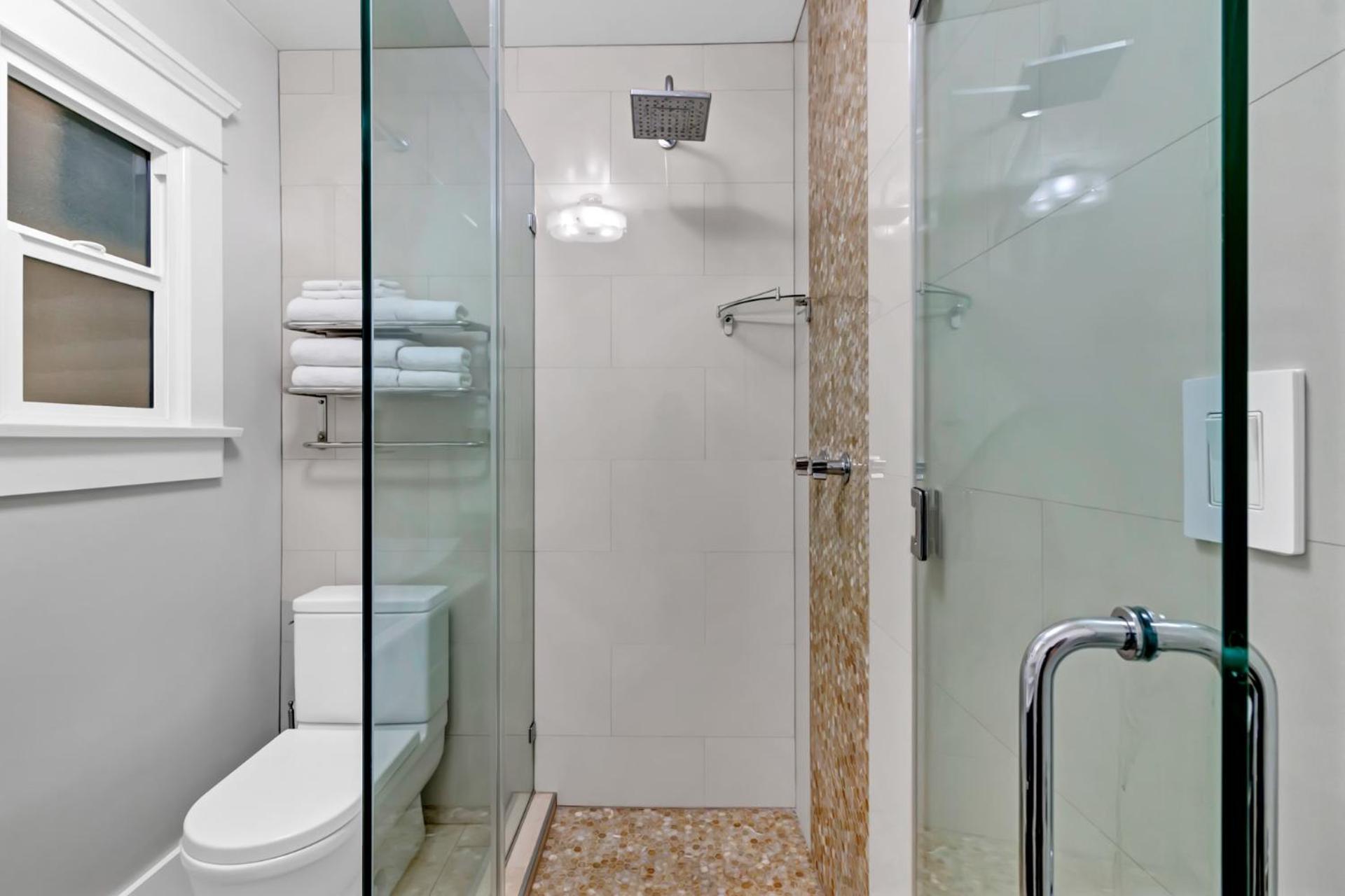 East Village Apartments Лонг Бич Экстерьер фото